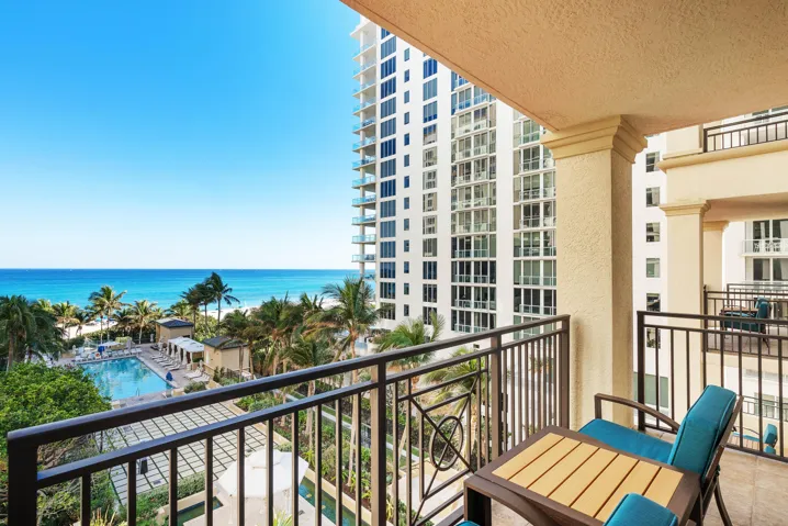 3800_N_Ocean_Ave_717_031