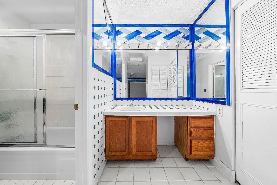019-276BeaverDamCourt-RoyalPalmBeach-FL-