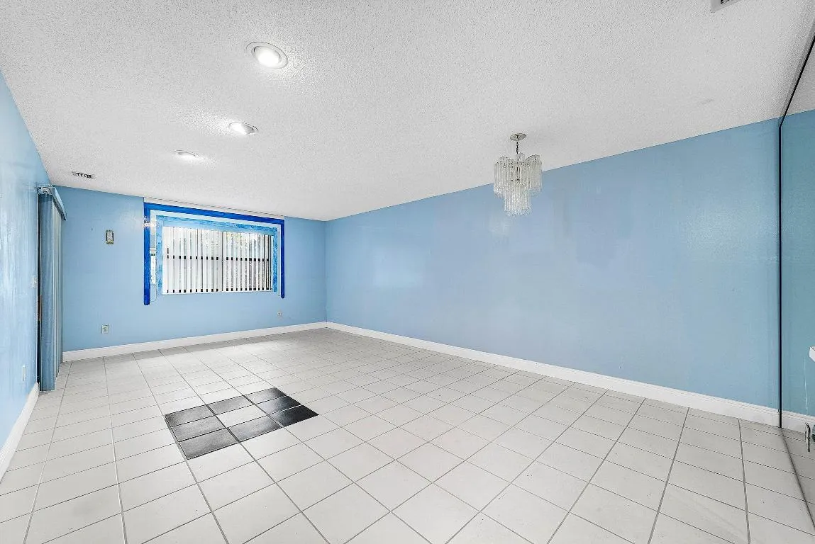 006-276BeaverDamCourt-RoyalPalmBeach-FL-