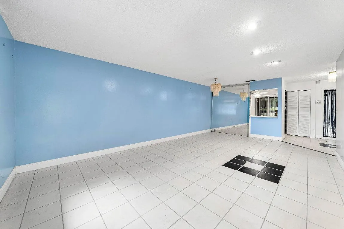 007-276BeaverDamCourt-RoyalPalmBeach-FL-