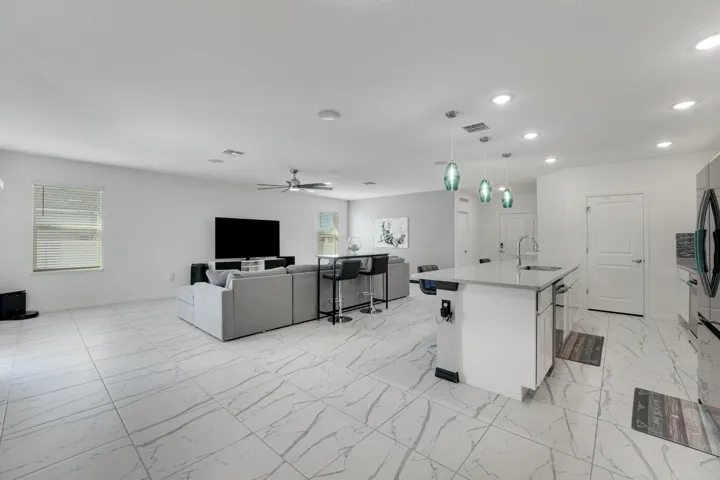 Kitchen/Family Room