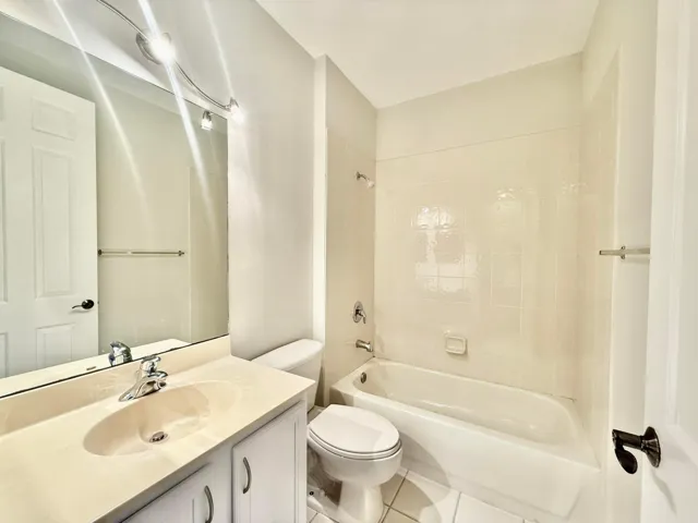 Second bathroom.