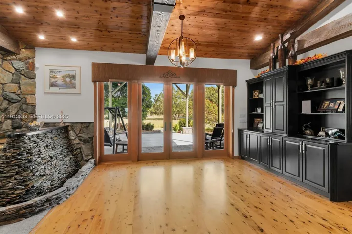 Front entry way. Austrailian Cypress floors