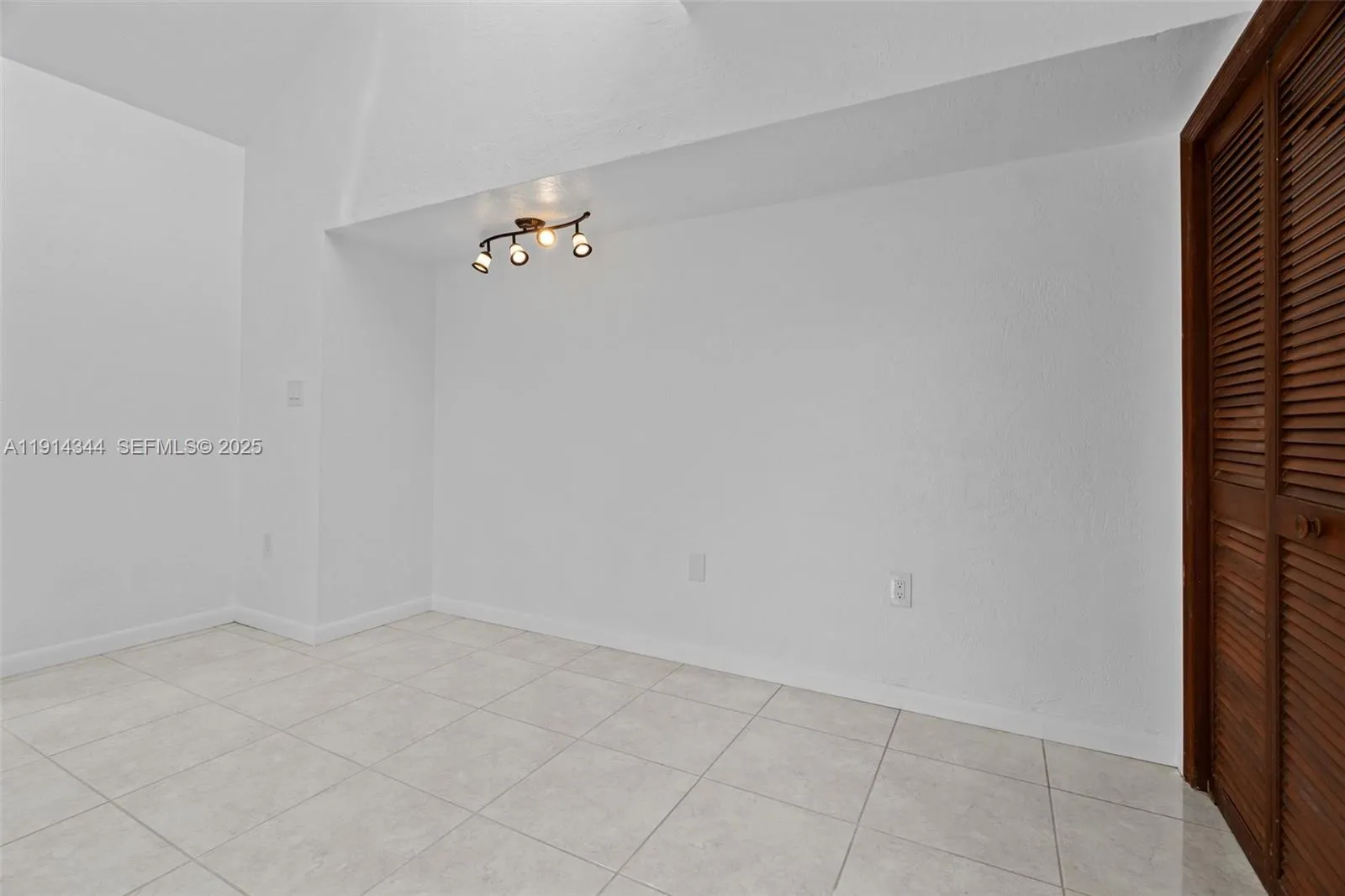 Property photo 68