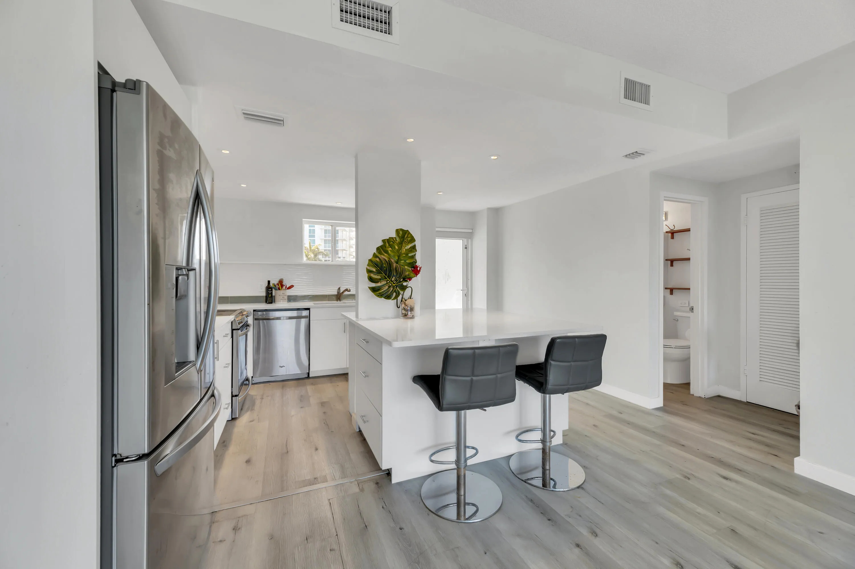 09-2840 N Ocean Blvd Unit 308-9