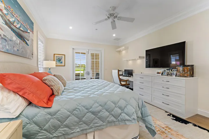 MASTER BED ROOM WITH BUILT-INS