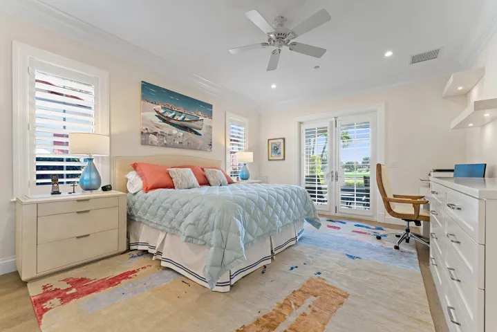 MASTER BEDROOM WITH EN SUITE