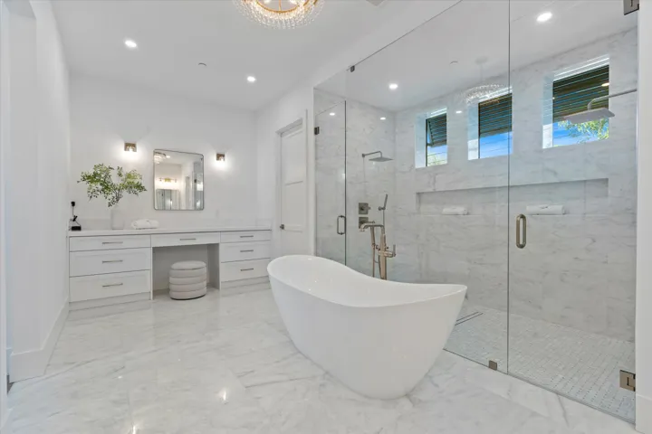 19-1211 Gulfstream Way Singer Island, FL