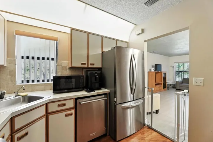 2881 Carambola Circle 2072 (7)