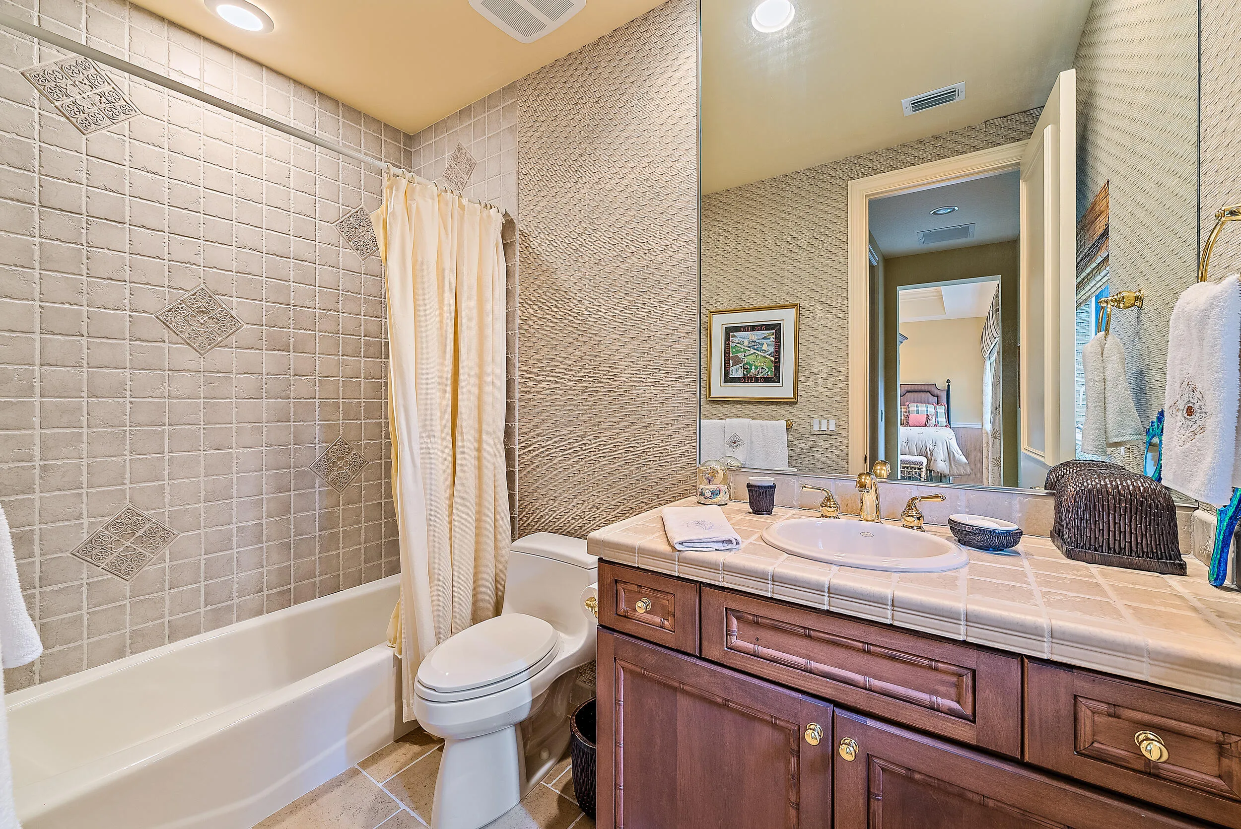 Property photo 38