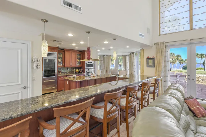3343 S Indian River Dr Fort-large-012-03
