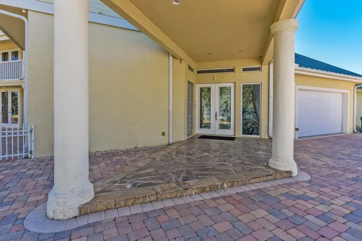 3343 S Indian River Dr Fort-large-004-02