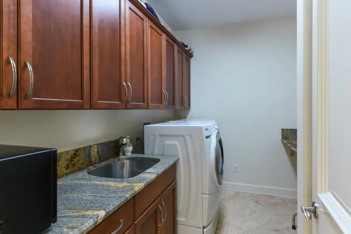 3343 S Indian River Dr Fort-large-021-00