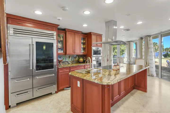 3343 S Indian River Dr Fort-large-013-03