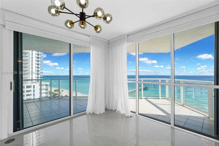 dining room area views