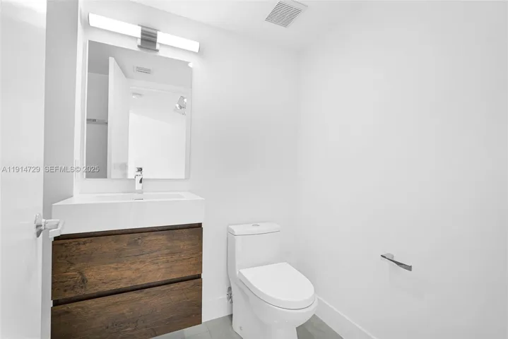 full 3rd bath