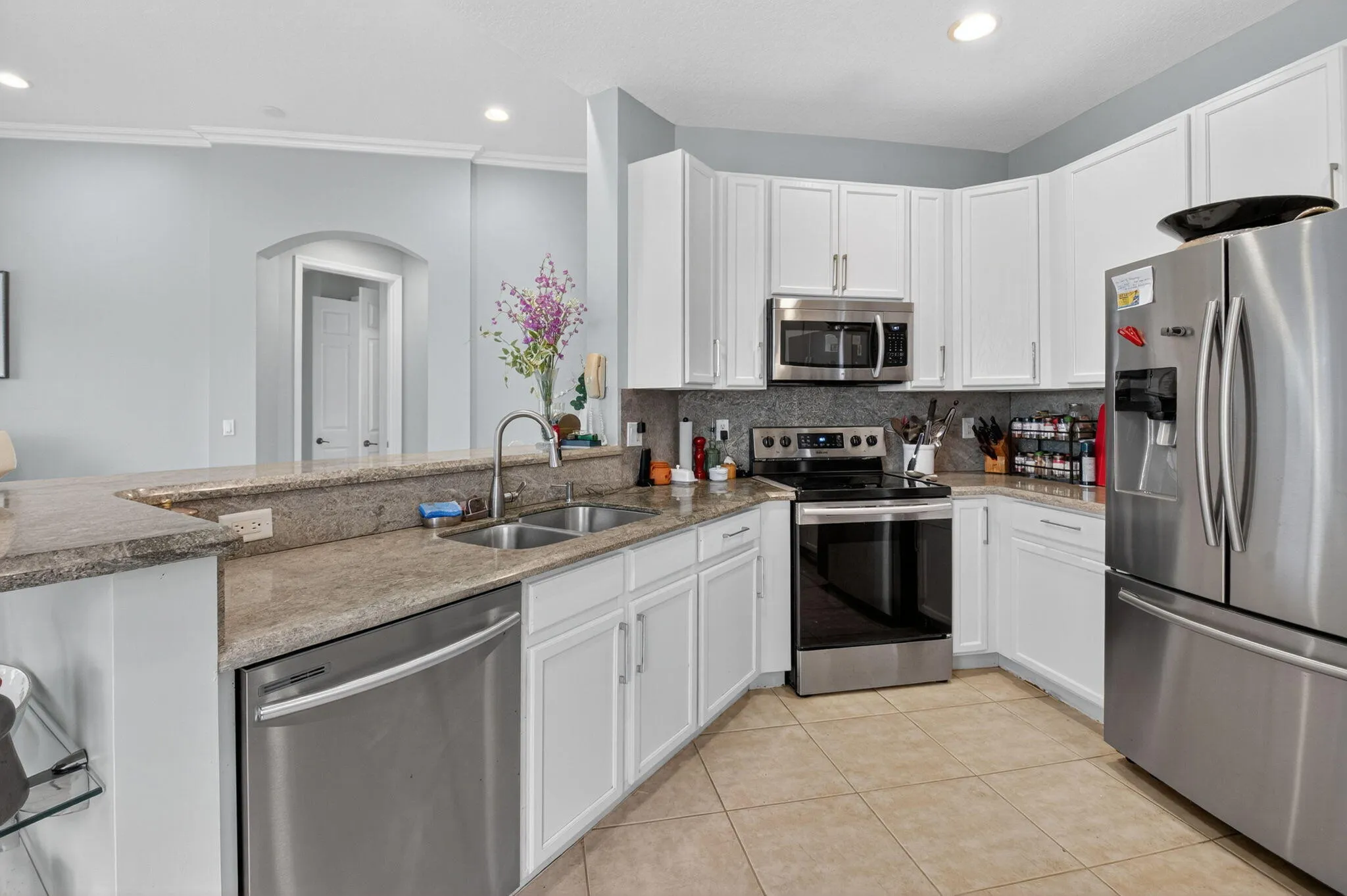 staged-19-web-or-mls-DSC_4667-contempora