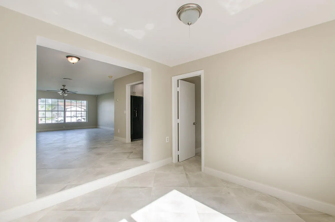 22710 SW 65 Cir-512