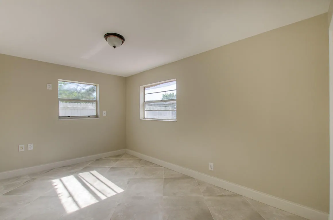 22710 SW 65 Cir-511