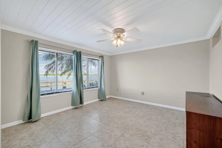 MASTER BEDROOM...