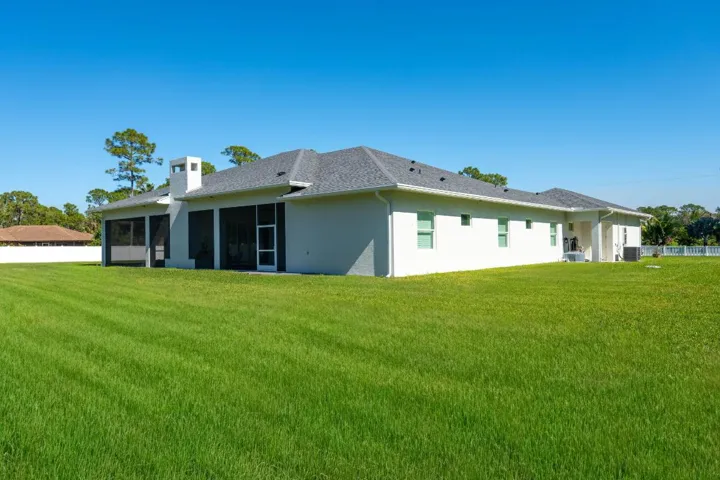 8-web-or-mls-A7400847