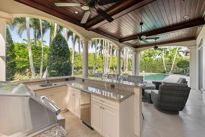 Covered Patio/Summer Kitchen