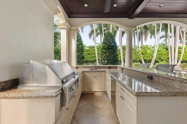 Summer Kitchen