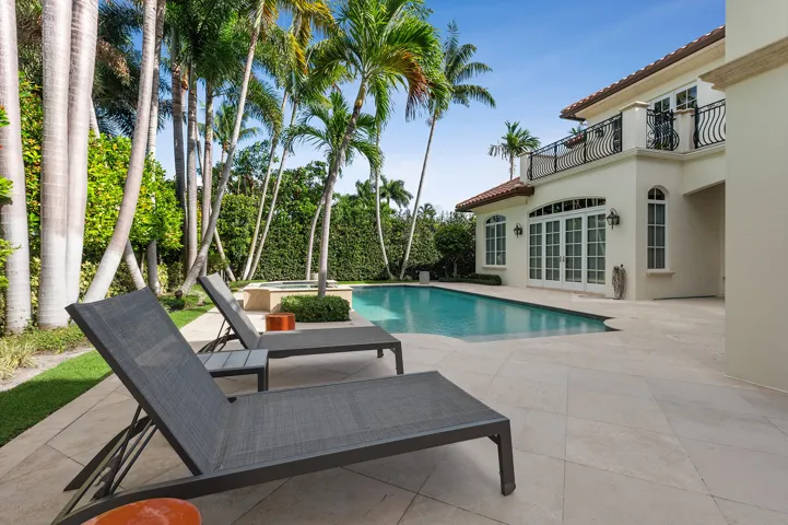 Large Patio/Deck