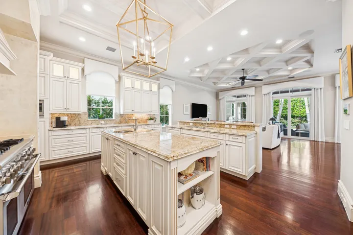 Spacious Kitchen