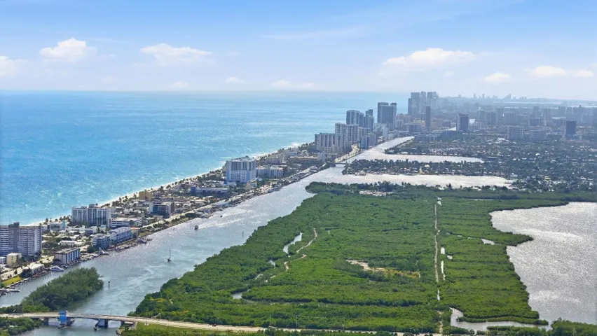 Less than 1 Mile to Dania Beach