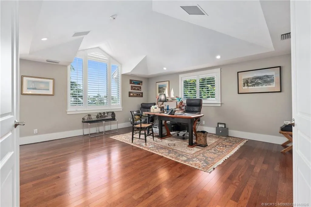 Property photo 74