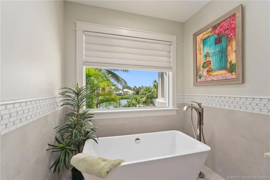 Property photo 63