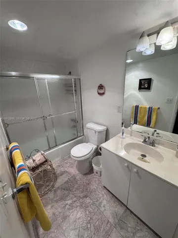 Bathtub