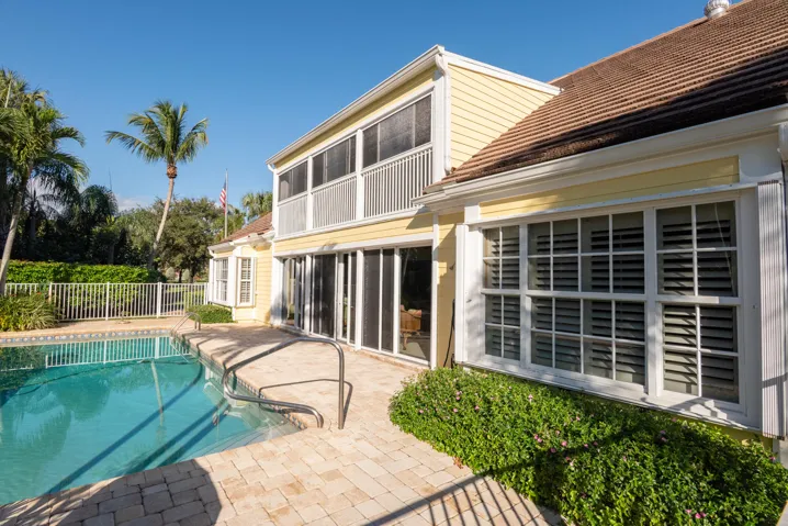 © Clark- 3360 SE Golf Trail-070