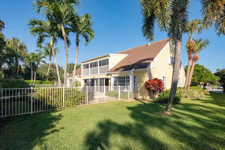 © Clark- 3360 SE Golf Trail-009