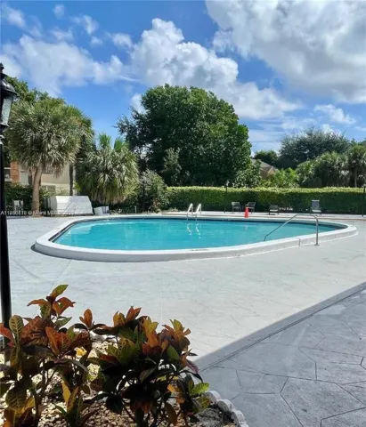 Tutun Heritage pool