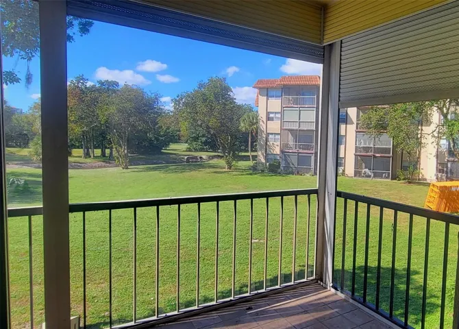 Screened Balcony