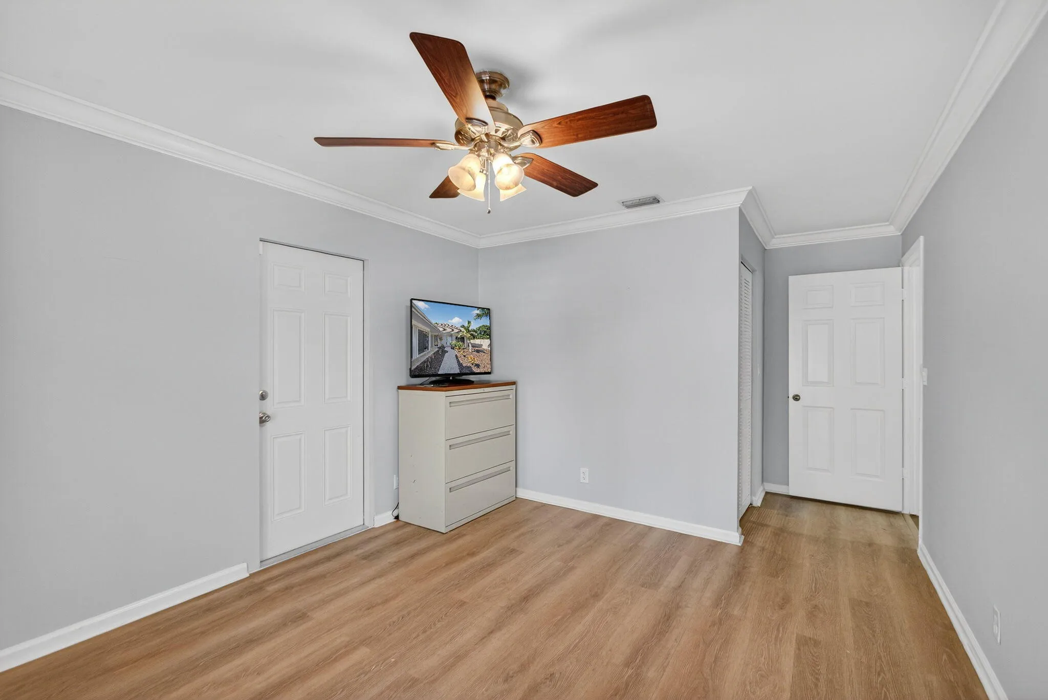 3rd Bedroom to Walk-in Closet
