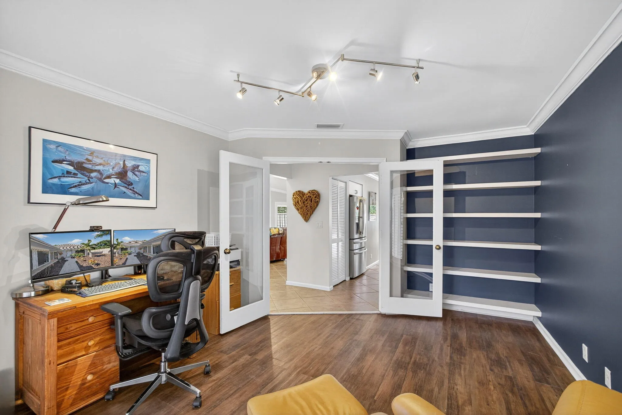Den-Office to Kitchen