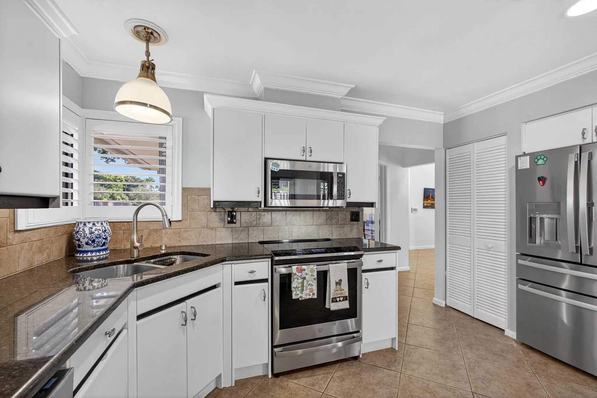 Kitchen to Pantry