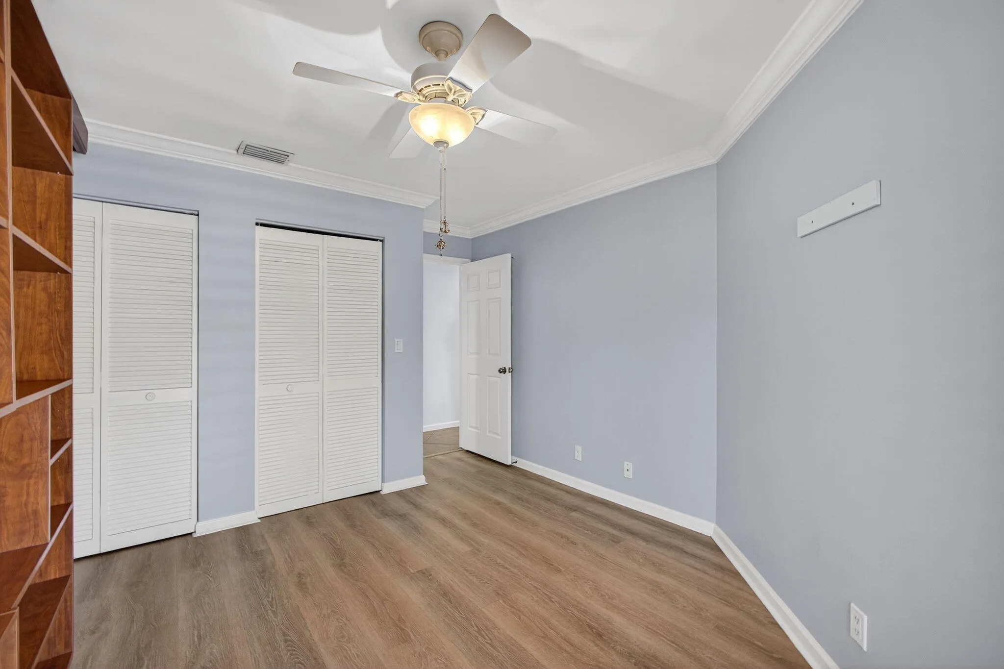 Second Full Bed to entry