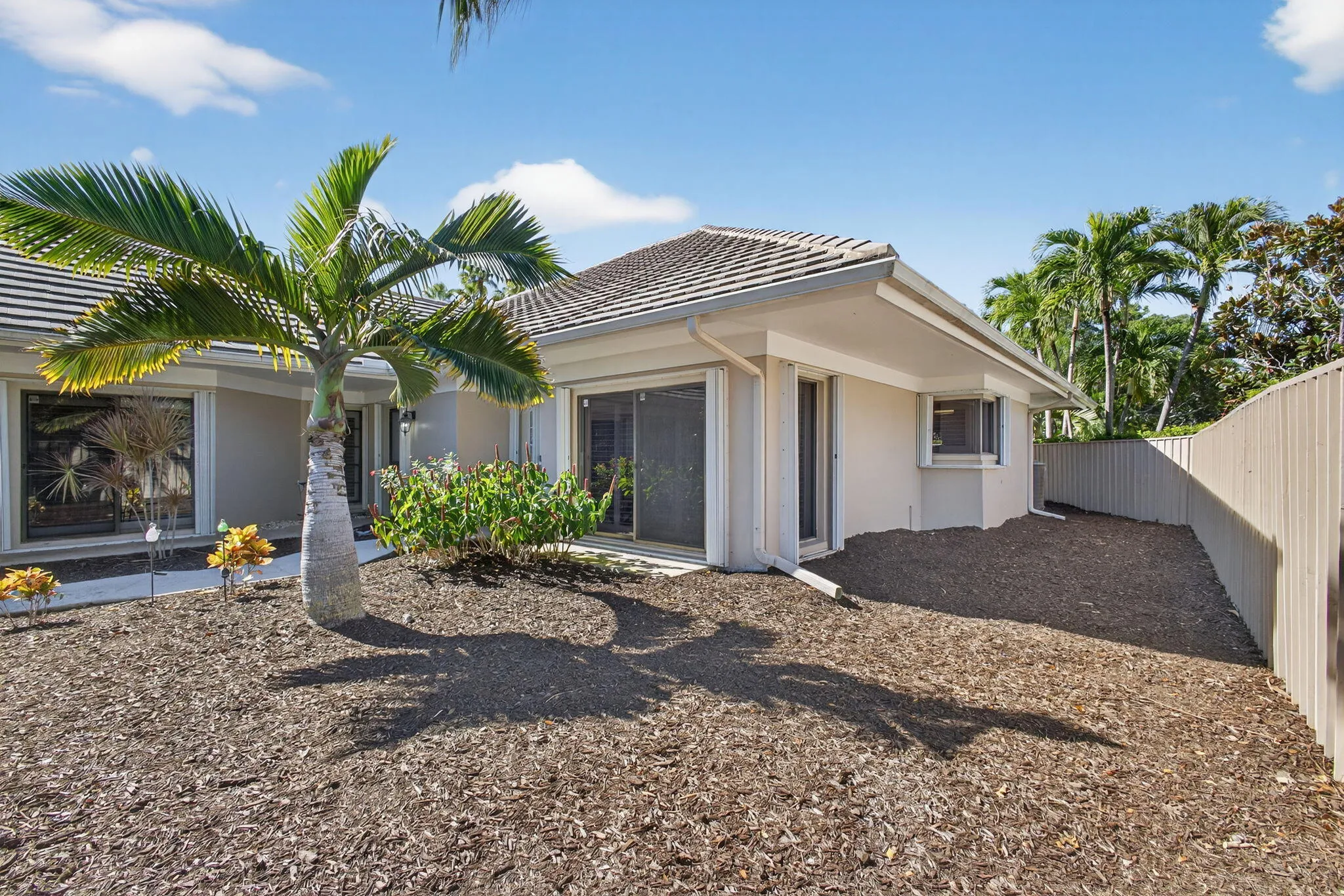 Front Yard to Side Yard