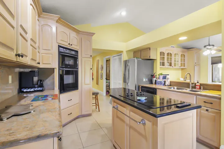 Leth Kitchen 2