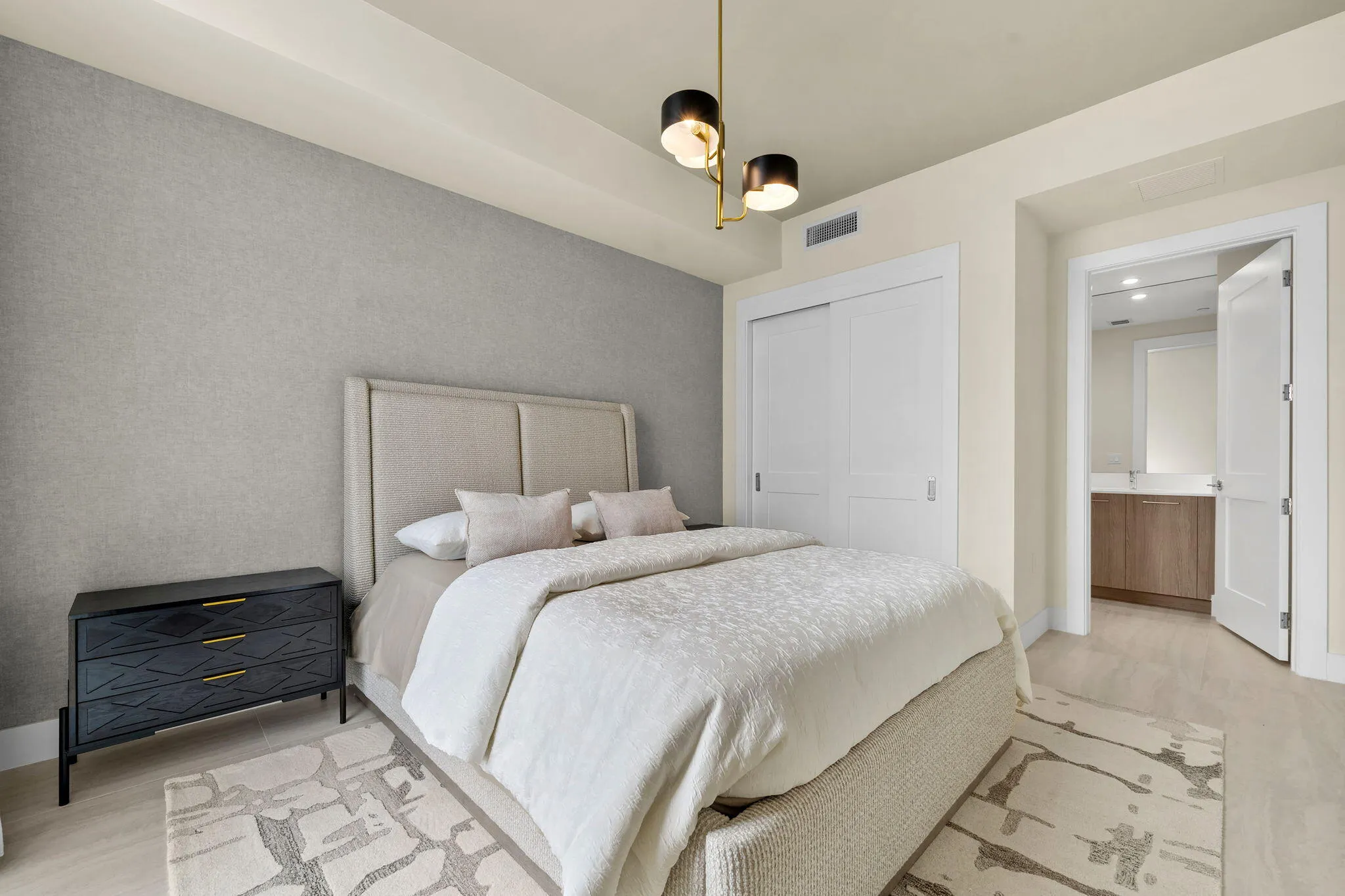 TURNKEY RESIDENCE