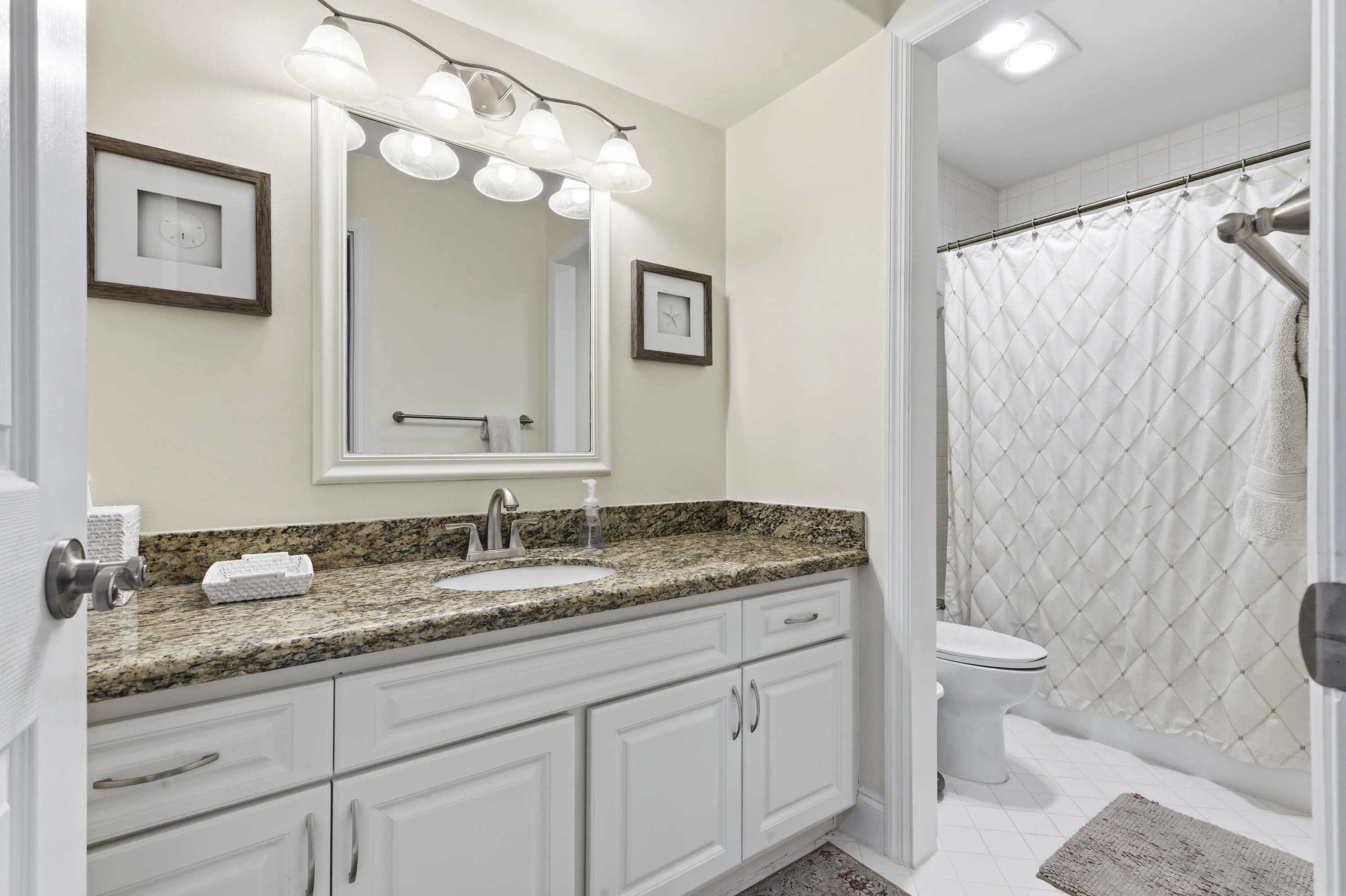 2nd Bathroom