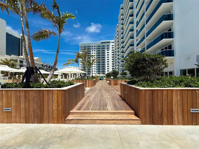 The Roney Palace Pool Deck