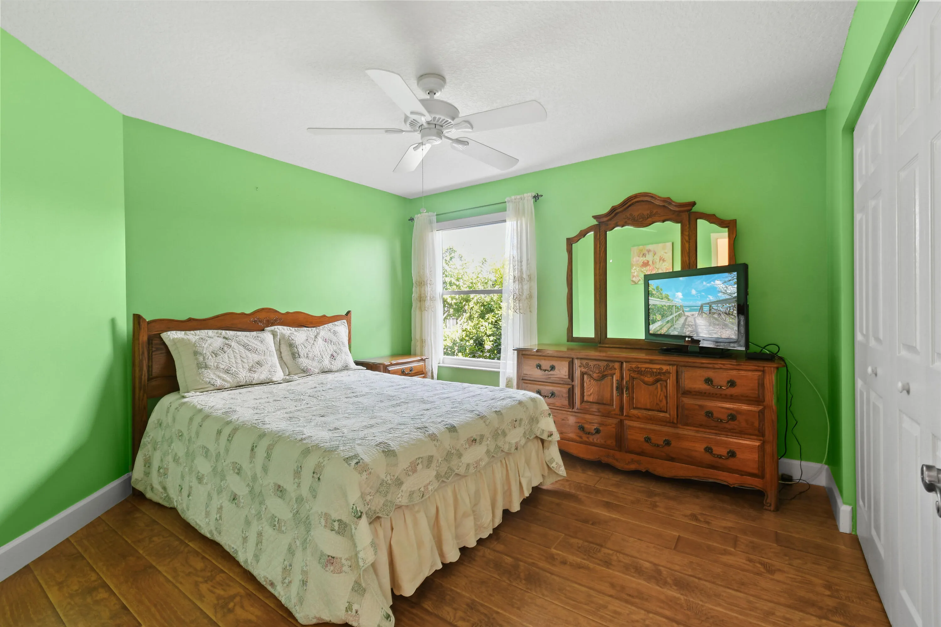 Property photo 36