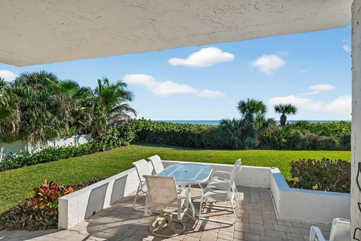 FRONT PORCH AREA