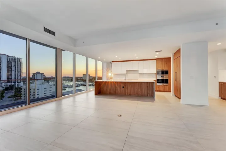 DINING ROOM/LIVING ROOM