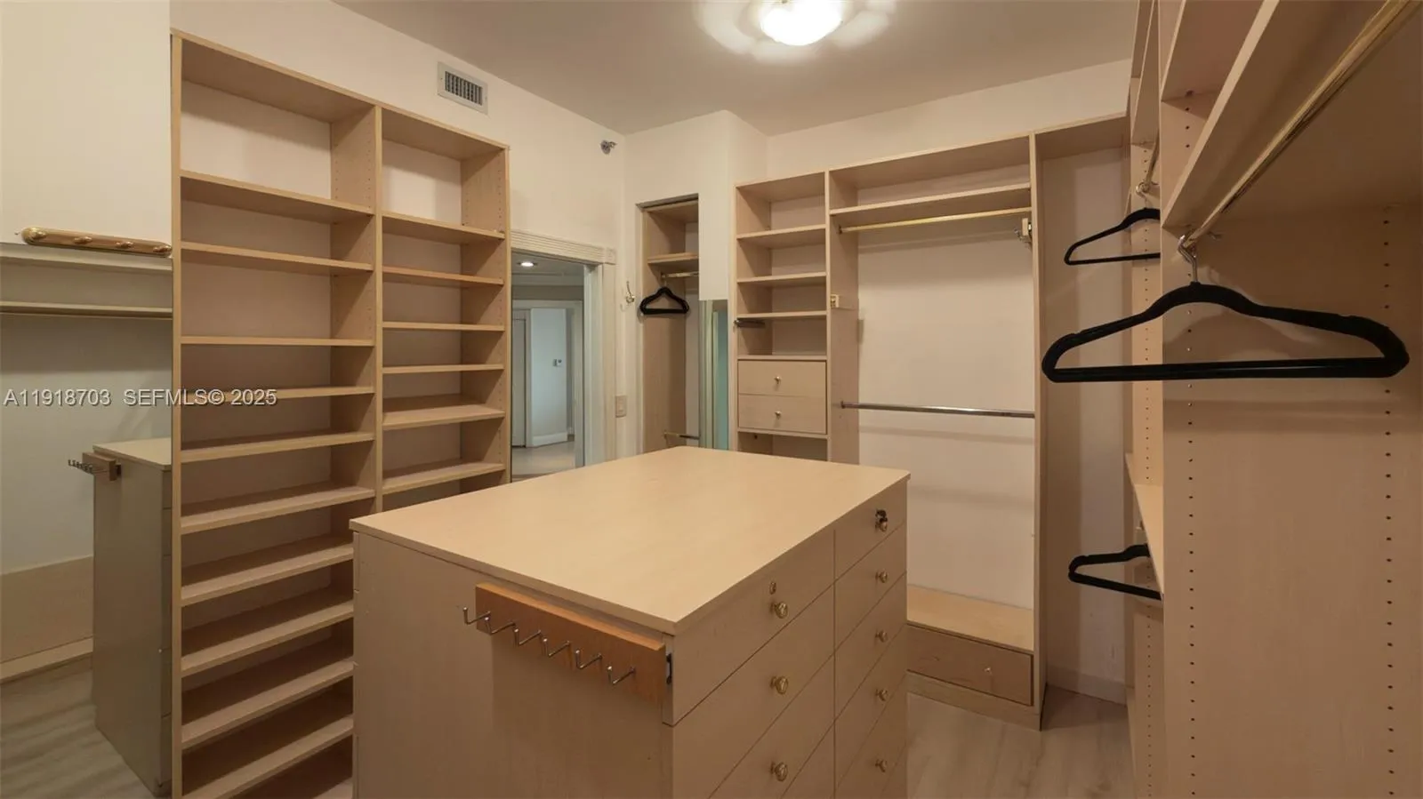 Property photo 77